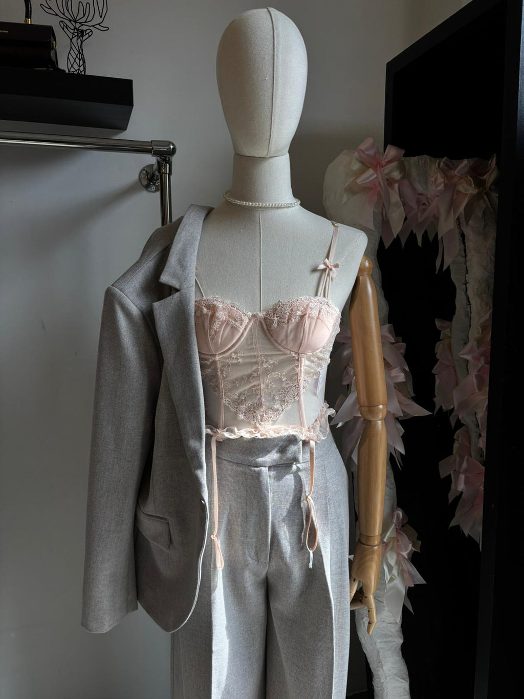Tailleur giacca e pantalone palazzo
