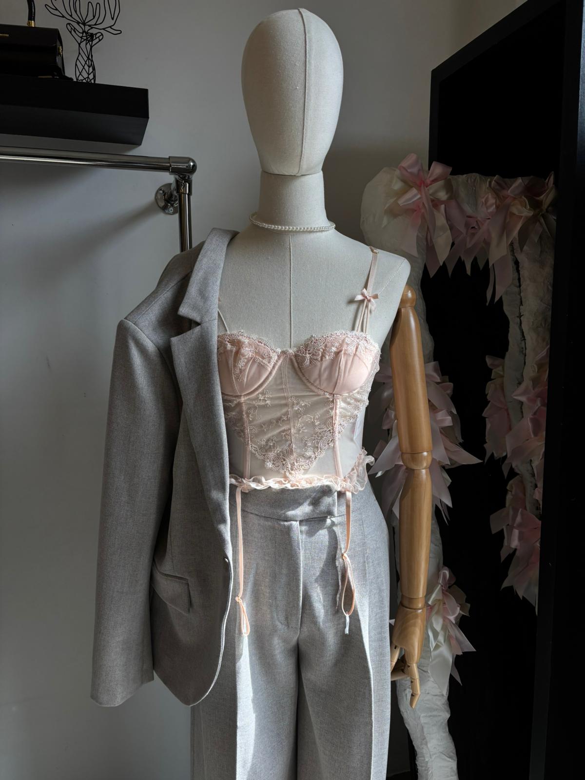 Tailleur giacca e pantalone palazzo